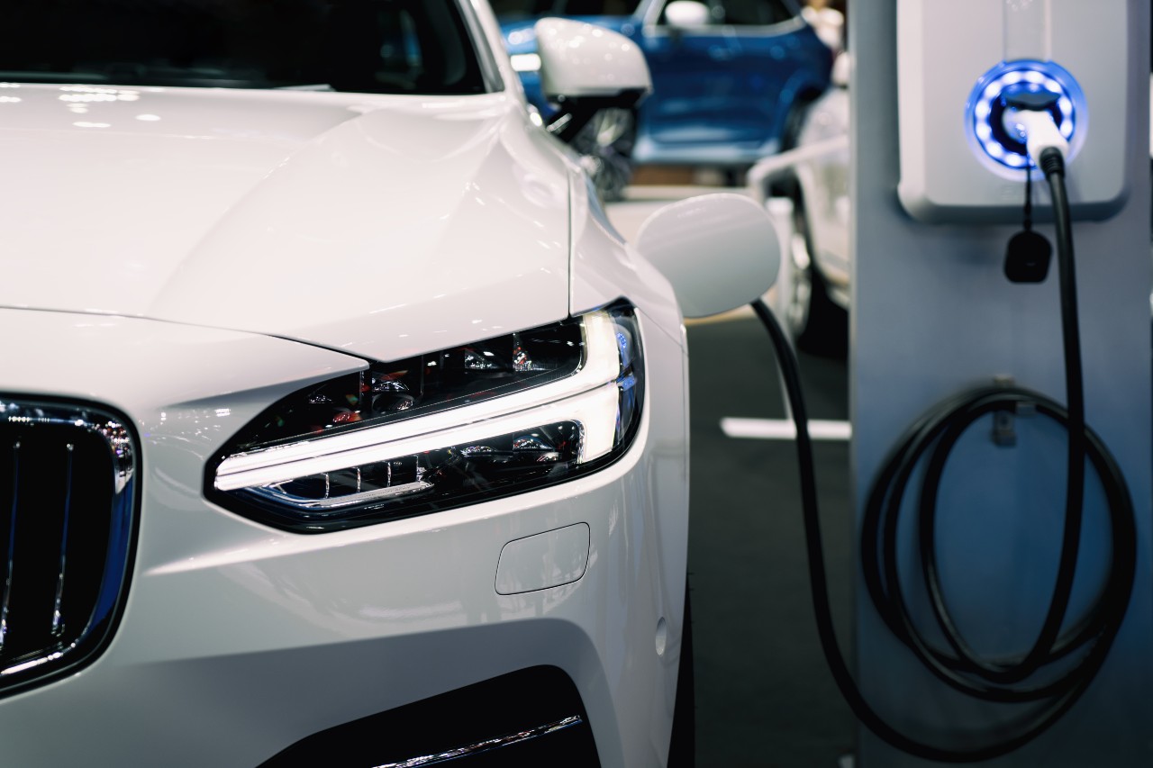 In Europe, electric vehicles are slipping and hybrids are a hit