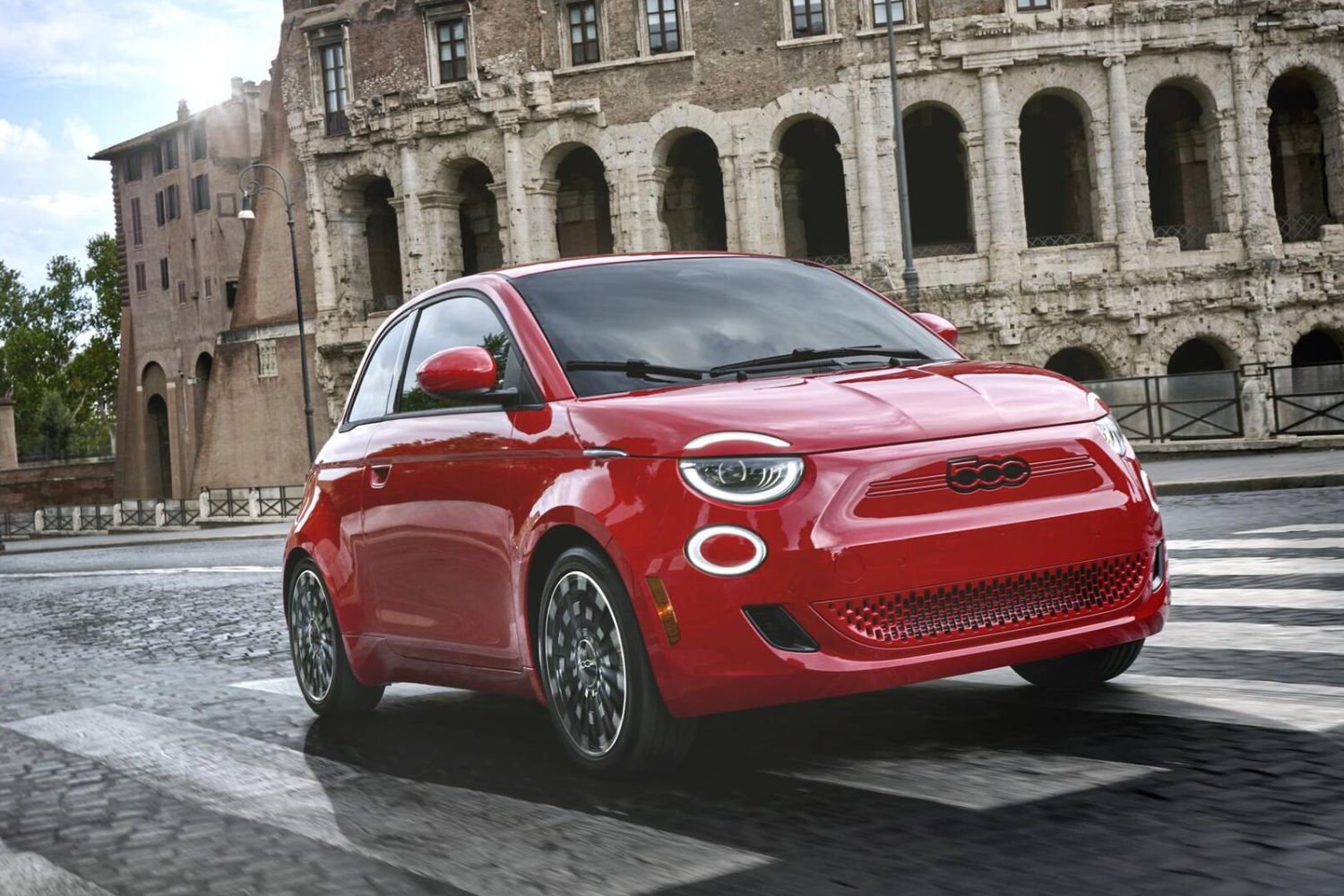 Why should the Fiat 500 return to a thermal engine before summer?